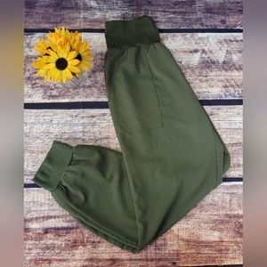 SOLD - BOUTIQUE JOGGERS GREEN SIZE LARGE